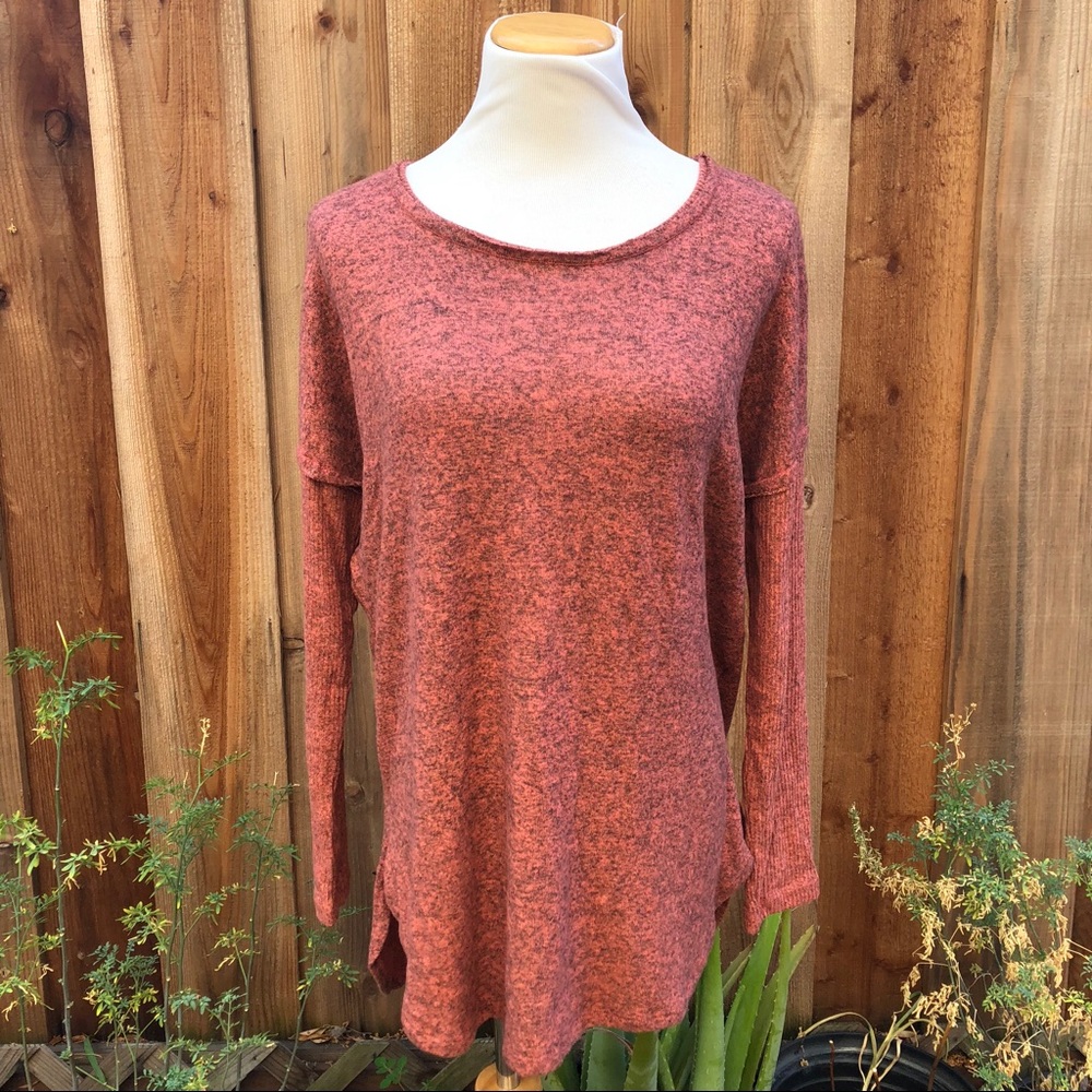 Bobeau  Rip  Long Sleeve fuzzy sweatshirt